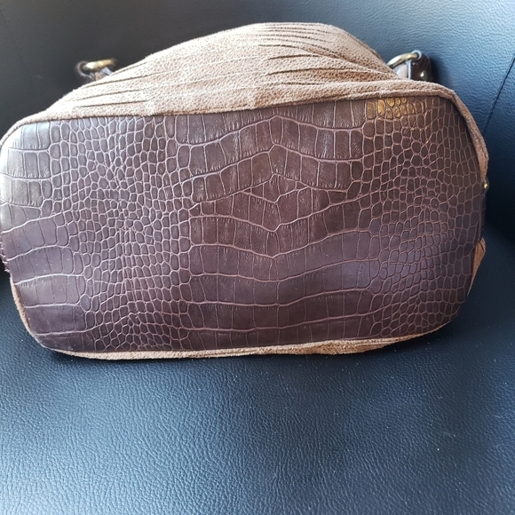 Dana Buchman Signature Hobo Suede Style Purse - Picture 12 of 16